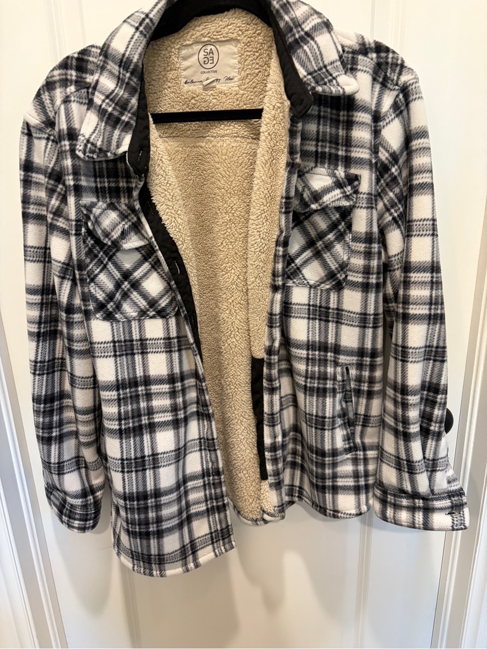 Sherpa-Lined Plaid Shacket - Black & White. Large